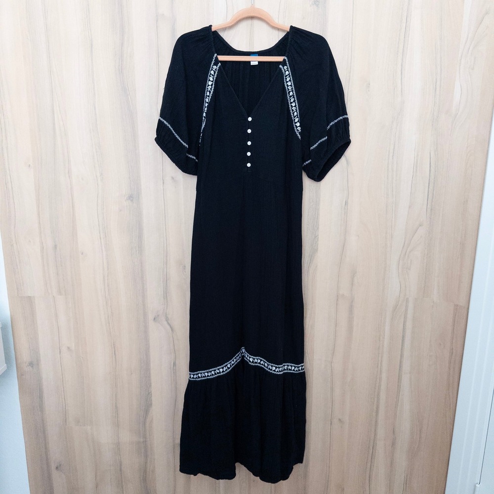 Old Navy WomensMaxi Dress Size L Black Embroidered Gauze Boho Cottage Whimsigoth